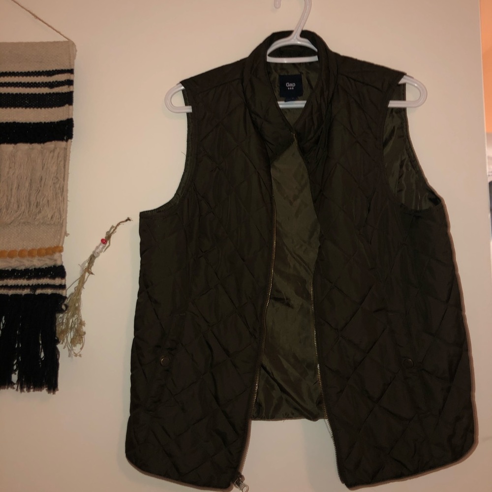 Gap Puff Vest